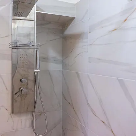 Le Di Borgo Guest house Rome